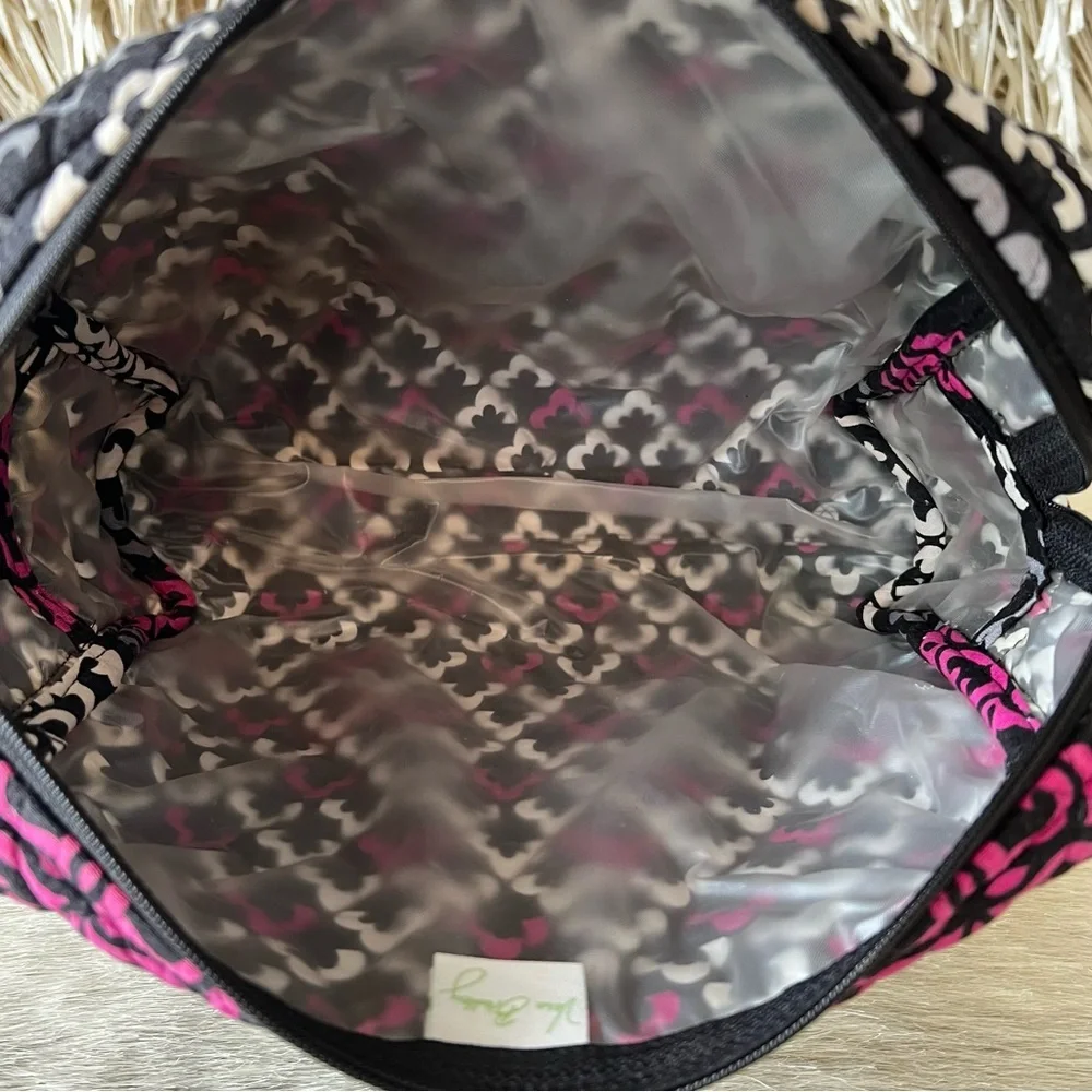 VERA BRADLEY Canterberry Magenta 2013 L Lined Cosmetic Case Black Pink USA